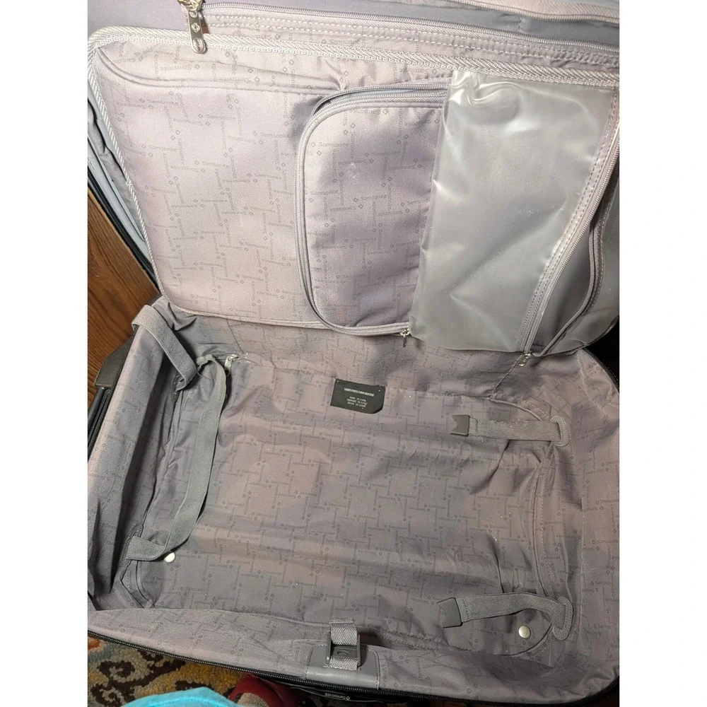 Samsonite Black Ballistic Nylon Rolling Carry On Suitcase Upright Luggage